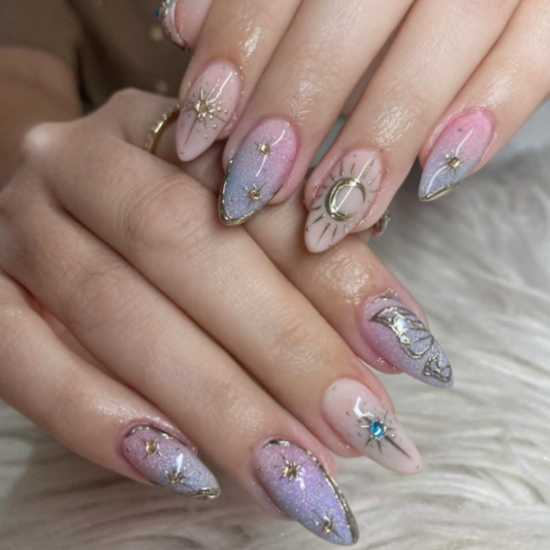 24 peças de Unhas Postiças Ade - Nail Art Quirky avaliação e preço