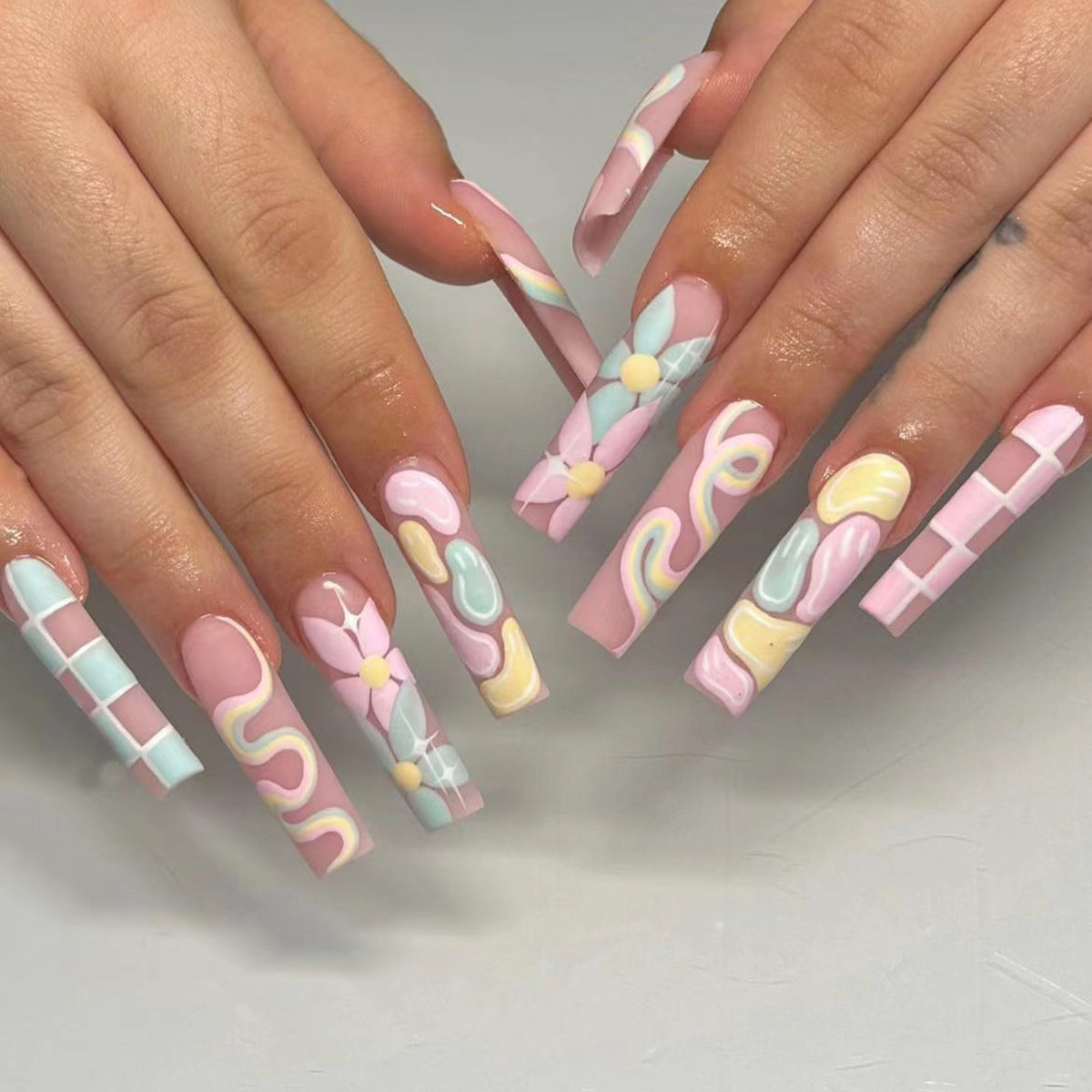 24 pçs preto francês conjuntos - Nail Art Quirky avaliação e preço